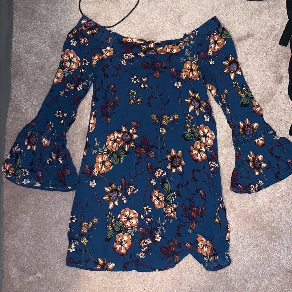 Tilly’s dress size S